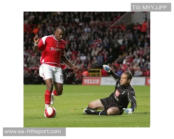 达伦本特回顾英超辉煌与国家队短暂经历的对比与反思