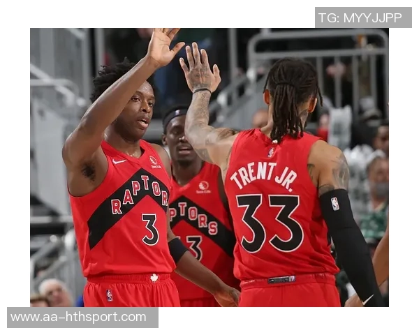 字母哥半场火力全开18分罚球命中率高暴扣两次震撼全场