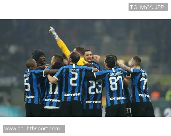 国米九月最佳球员候选名单揭晓迪马尔科图拉姆劳塔罗恰尔汗奥卢争夺荣誉