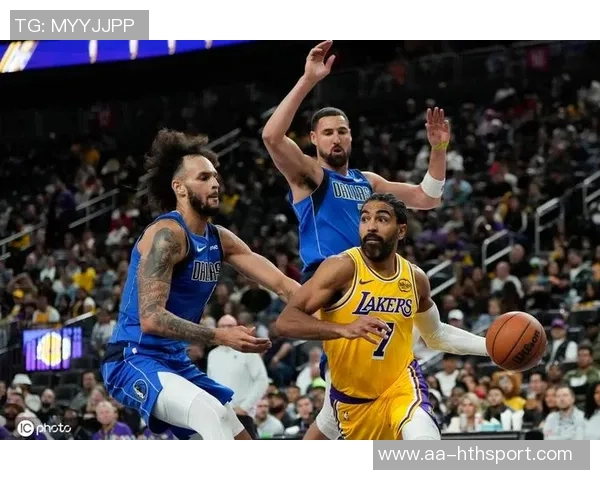 湖人残阵逆袭独行侠文森特首节火力全开八村表现出色半场领先13分