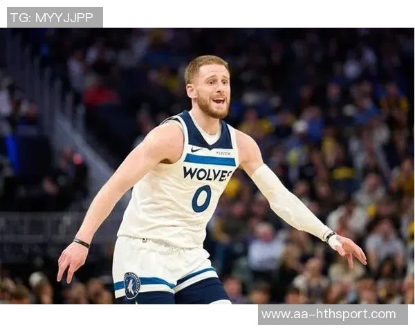 迪文岑佐与里德三分球表现不佳却携手贡献21分展现默契配合 迪文岑佐与里德三分球表现不佳却携手贡献21分展现默契配合